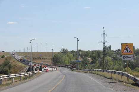 Движение по путепроводу на трассе А-240 в <b>Брянской</b> <b>области</b> ограничено до 20 июня