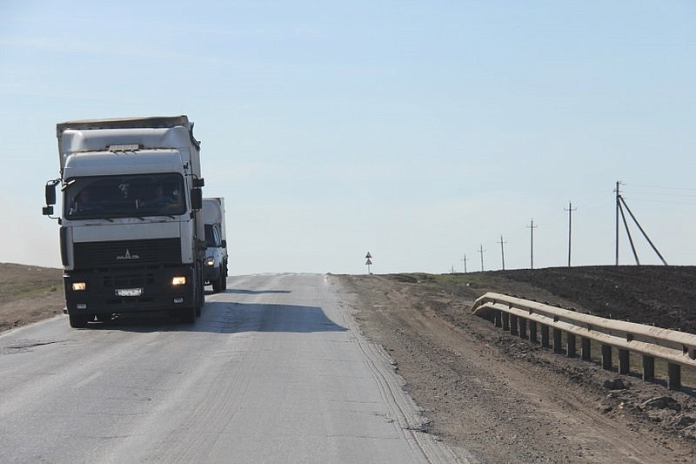 Весенние ограничения для большегрузов в Астраханской области введут с 1 апреля