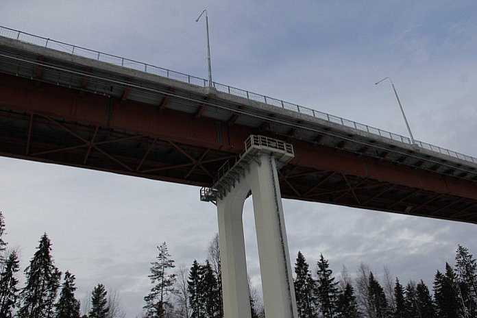 Торжественно открыли мост через Свирь в Ленобласти